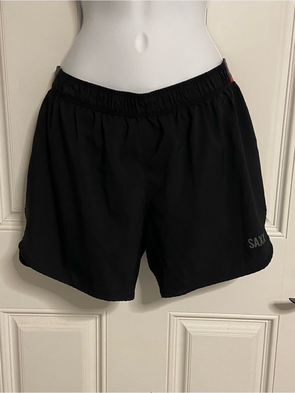 T43a- SAXX Black BALLPARK POUCH 5” HIGHTAIL 2N1 Shorts